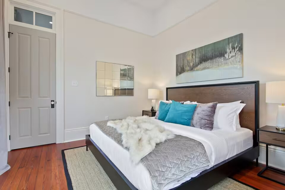 The Canal Street Home