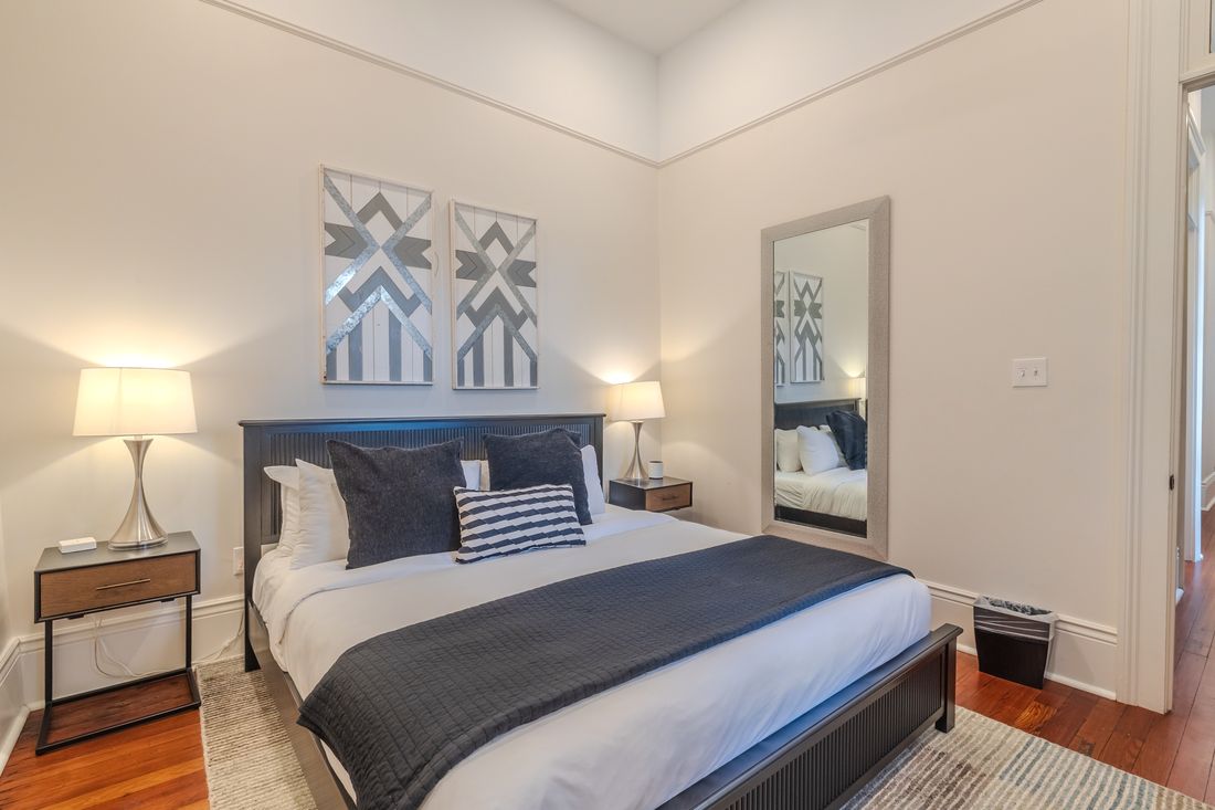 King bedroom at 3221 Canal